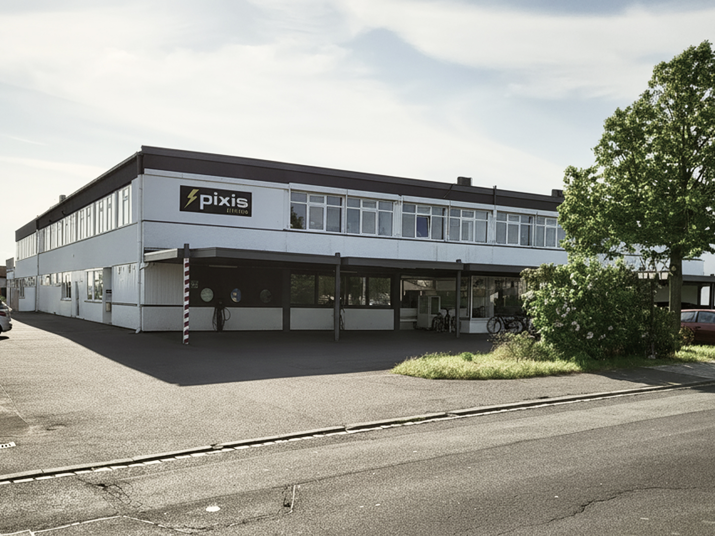 Gebäude des Unternehmens Elektro Pixis in der Aussenansicht